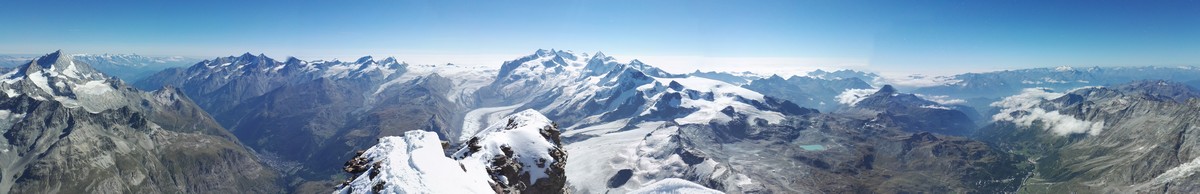 Panorama ze szczytu fot. K. Sanek